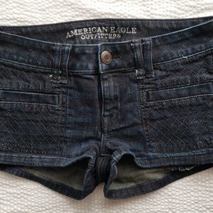 American Eagle Outfitters Women's Size 4 Low Rise Dark Wash Stretch Shorts